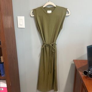 Chic Olive Green Midi Dress with Waist Tie